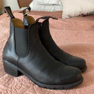 Blundstone boots with heal - great condition
